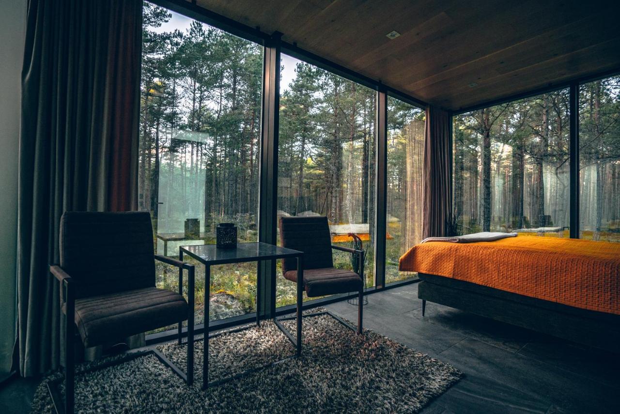 Oeoed Hoetels Rooslepa - Fika, Mysa , Skoent-With Sauna Exterior photo